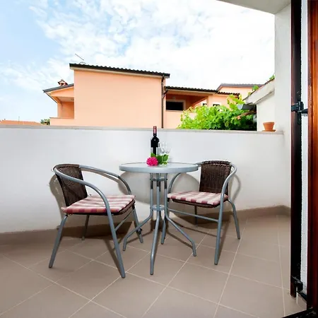 Apartment Mare Borik *